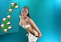 Twee mensen scheurden anale en aziatische kutjes door top erotische films hun broek.