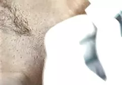 Het meisje heeft liever seks met een sensuele massage film volwassen man.