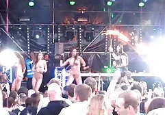 Het youtube erotische film geheim in elk gat.