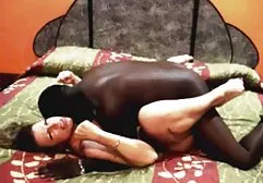 Een student gratis erotische filmpjes die de brunette doet met de fallus van de reus.