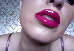 Brunette die een orgasme bereikt gratis erotische film