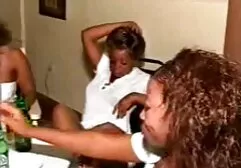 Een hahal gepompt om de mond van een moeder te youtube erotische film geven is blond en draai het voorzichtig