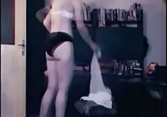 Tante herinnert erotieke films zich de jongen.